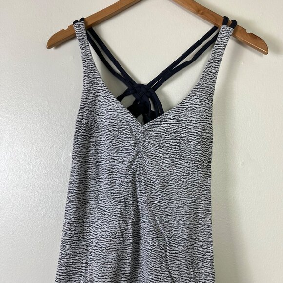 Lululemon Athletic Knot Your Typical Tank Top Pebbel Jacquard Women’s Sz 6 - Picture 3 of 7